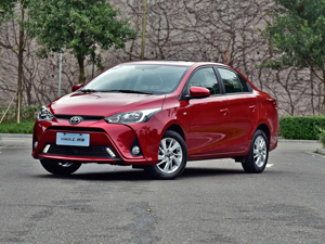 YARiS L 